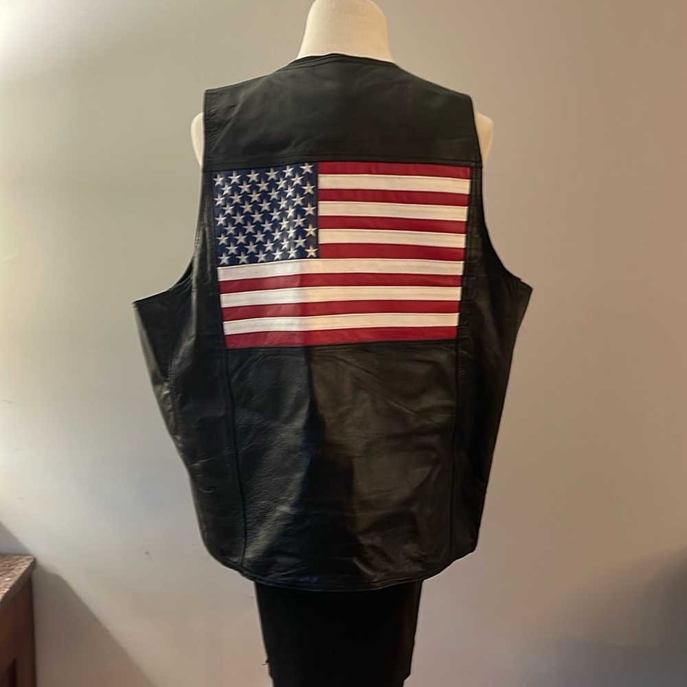 Oscar Piel  Vintage Leather Vest with United States Flag on back size XL
